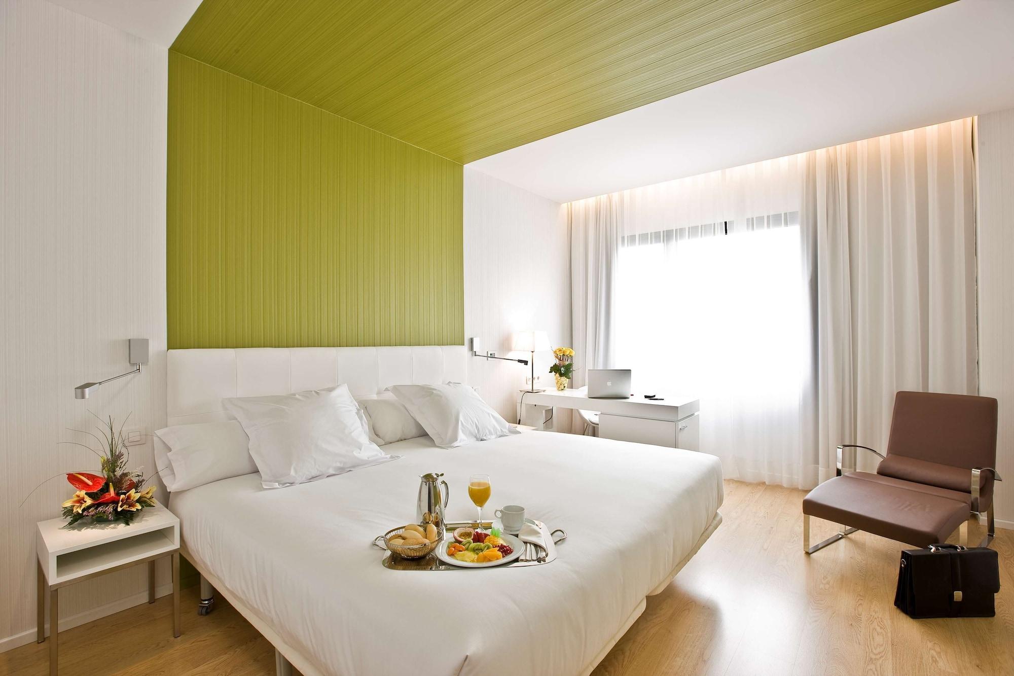 Hotel Zentral Castellana Norte Мадрид Номер фото
